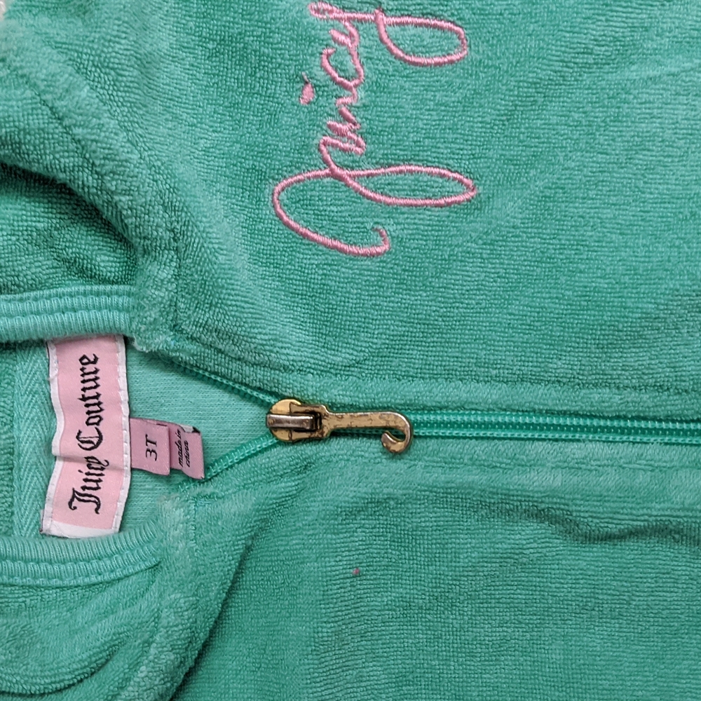 Juicy Couture Hooded Towel Toddler Romper - Picture 4 of 4